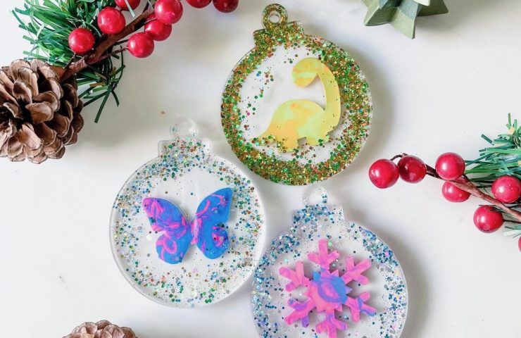 Christmas Ornaments with Resin Play